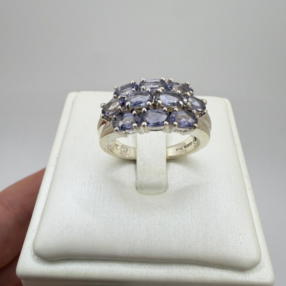 Three rows, Multiple light colored, oval cut 5x3mm Tanzanite ring in 925!